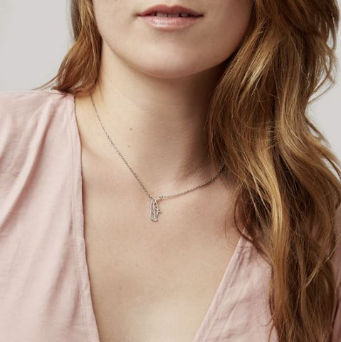 Annie Oak Penguin Geometric Necklace Silver modelled