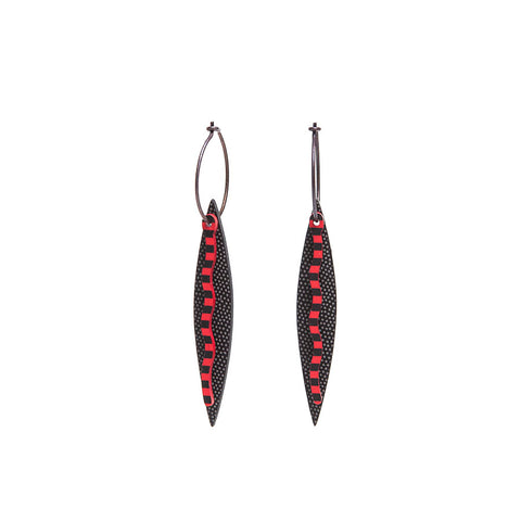 Lene Lundberg Narrow Double Black/Red Leaf Earrings