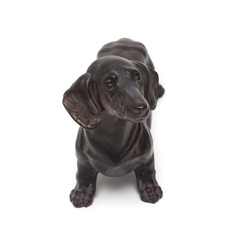 Shruti Dachshund figure front view