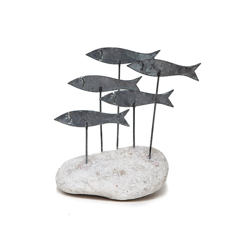 Shoeless Joe 5 Fishes on Pebble