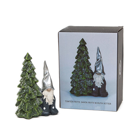 Naasgransgarden Santa Fritte with Christmas Tree
