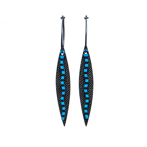 Lene Lundberg Narrow Double Black/Blue Leaf Earrings